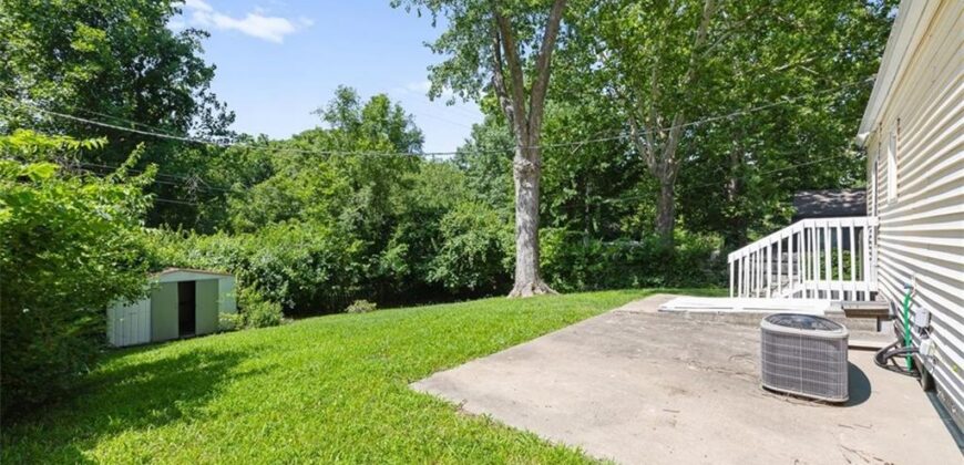 1225 43rd Street, Kansas City, MO 64116