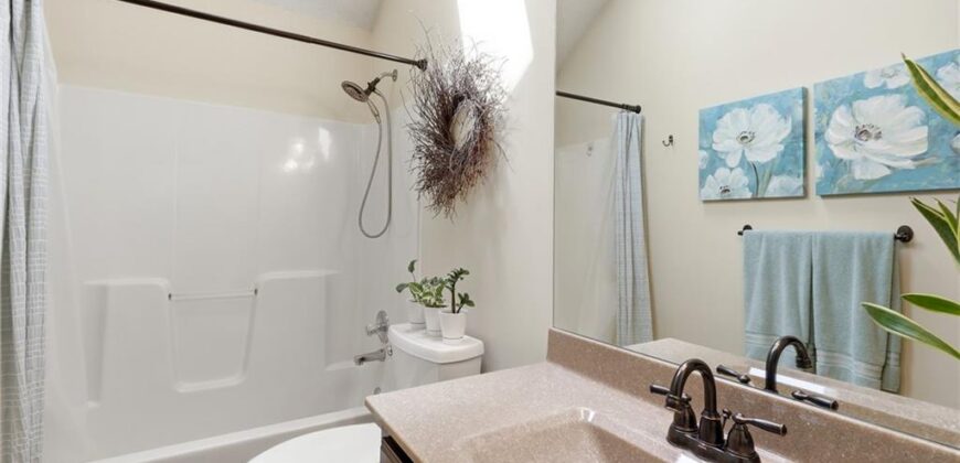 1111 NW 72nd Street, Kansas City, MO 64118