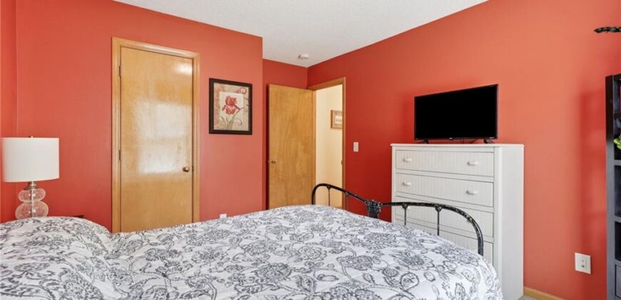 1111 NW 72nd Street, Kansas City, MO 64118