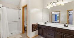 1111 NW 72nd Street, Kansas City, MO 64118