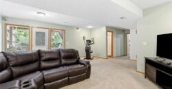 1111 NW 72nd Street, Kansas City, MO 64118