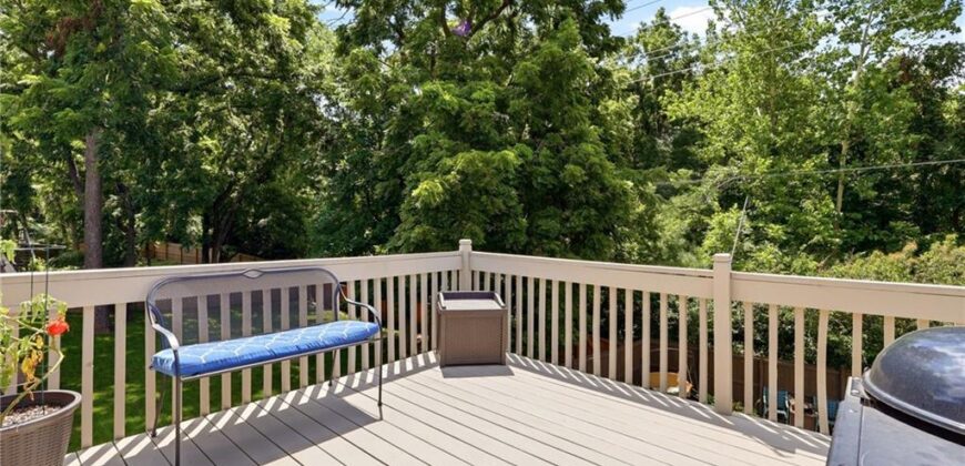 1111 NW 72nd Street, Kansas City, MO 64118