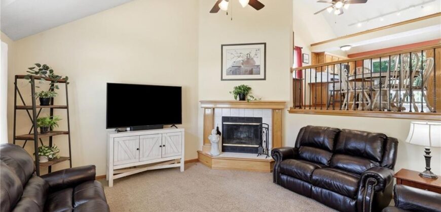 1111 NW 72nd Street, Kansas City, MO 64118