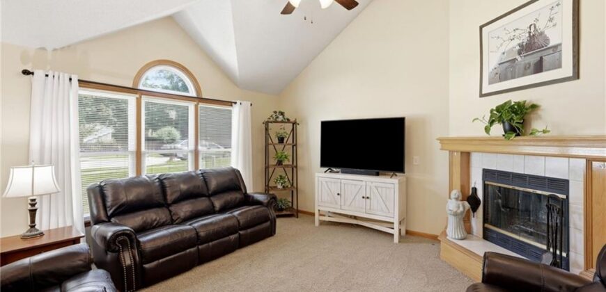 1111 NW 72nd Street, Kansas City, MO 64118
