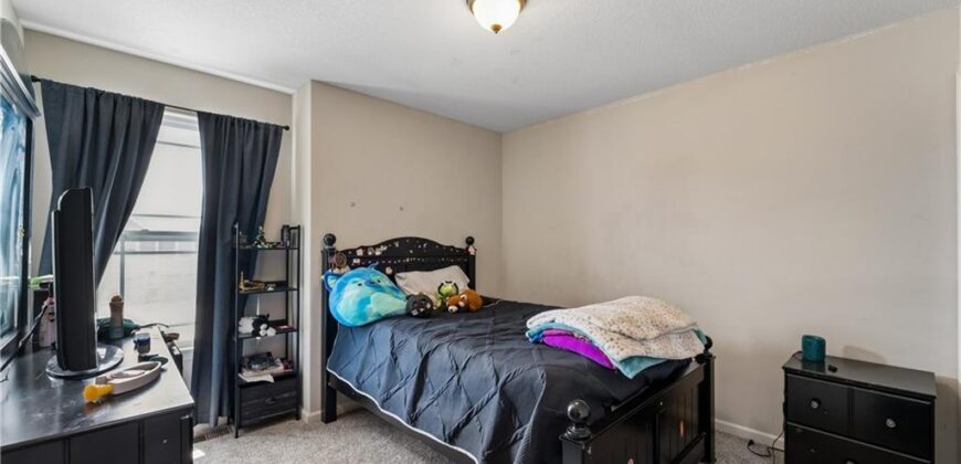1700 Chestnut Street, Kearney, MO 64060
