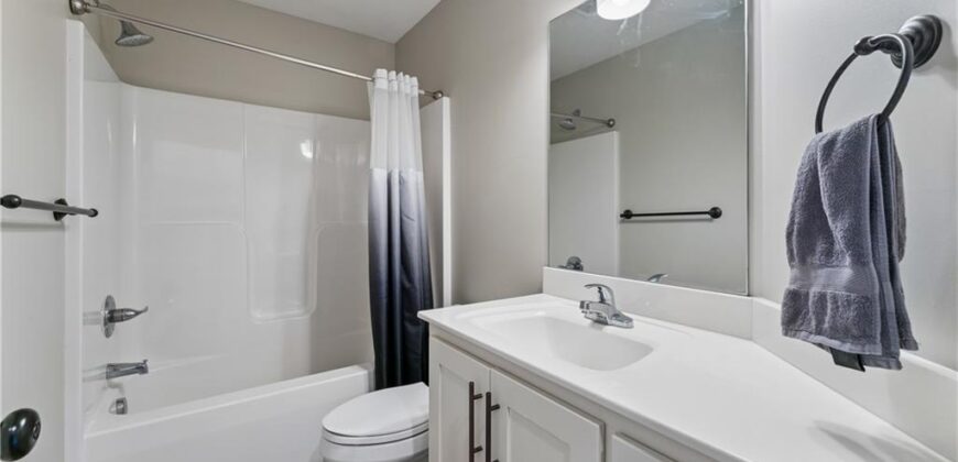 1700 Chestnut Street, Kearney, MO 64060