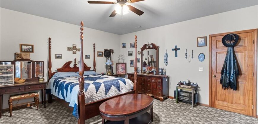 19618 Neth Road, Trimble, MO 64492
