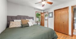 206 NW North Shore Drive, Lake Waukomis, MO 64151