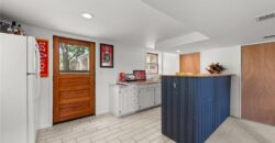 206 NW North Shore Drive, Lake Waukomis, MO 64151