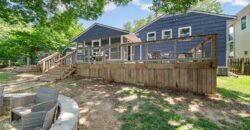 206 NW North Shore Drive, Lake Waukomis, MO 64151