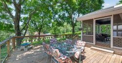 206 NW North Shore Drive, Lake Waukomis, MO 64151