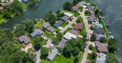 206 NW North Shore Drive, Lake Waukomis, MO 64151