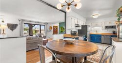 206 NW North Shore Drive, Lake Waukomis, MO 64151