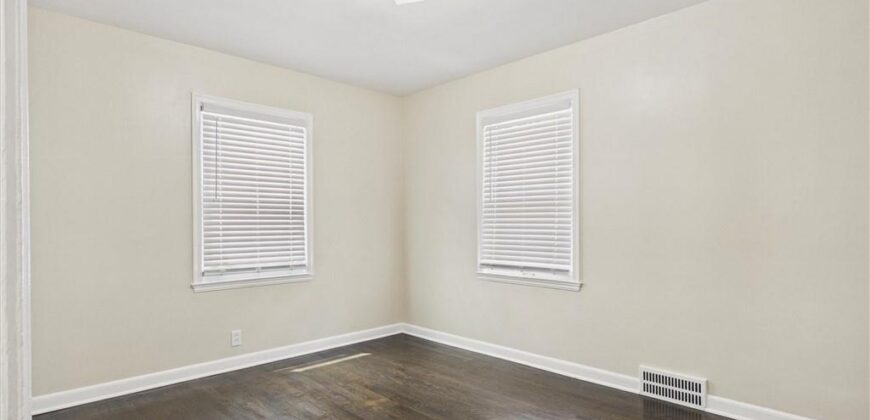 909 NE Vivion Road, Kansas City, MO 64118