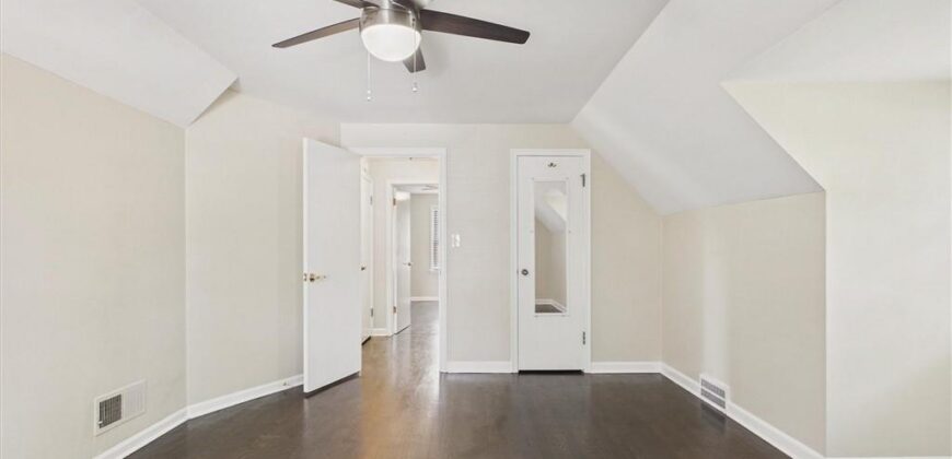 909 NE Vivion Road, Kansas City, MO 64118