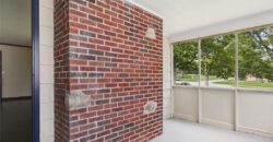 909 NE Vivion Road, Kansas City, MO 64118