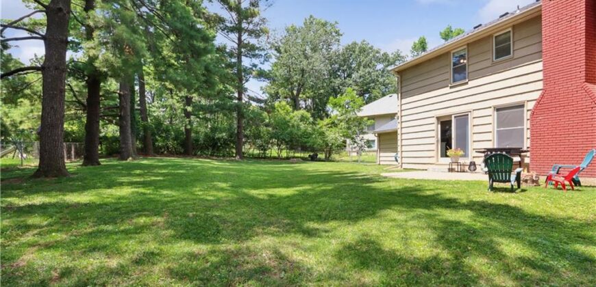 6836 NW Birch Court, Kansas City, MO 64151