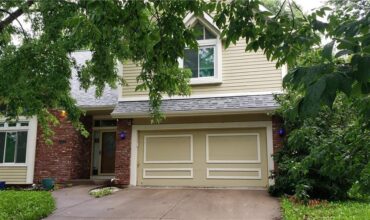 8260 N Woodland Avenue, Kansas City, MO 64118