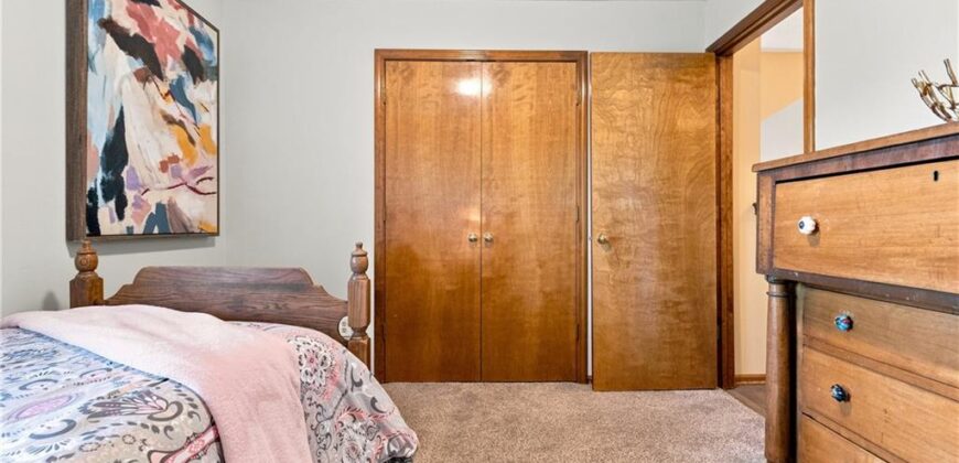8406 N Crawford Avenue, Kansas City, MO 64153