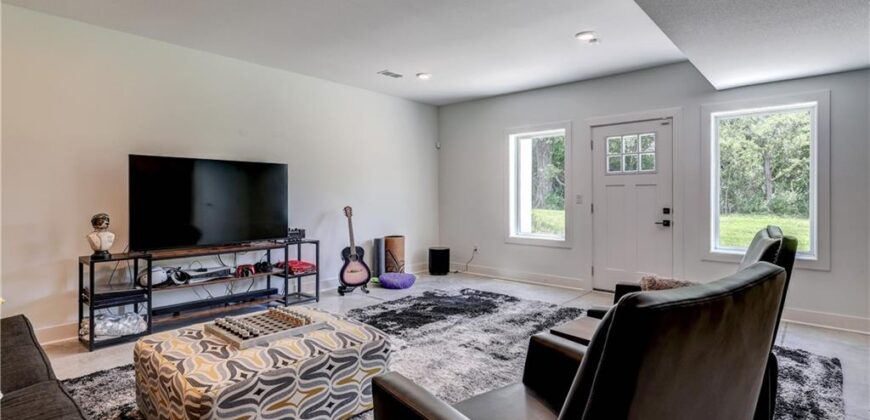 8422 NE 147th Street, Liberty, MO 64068