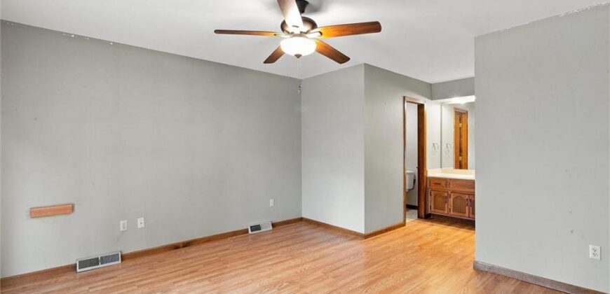 8504 N Chatham Avenue, Kansas City, MO 64154