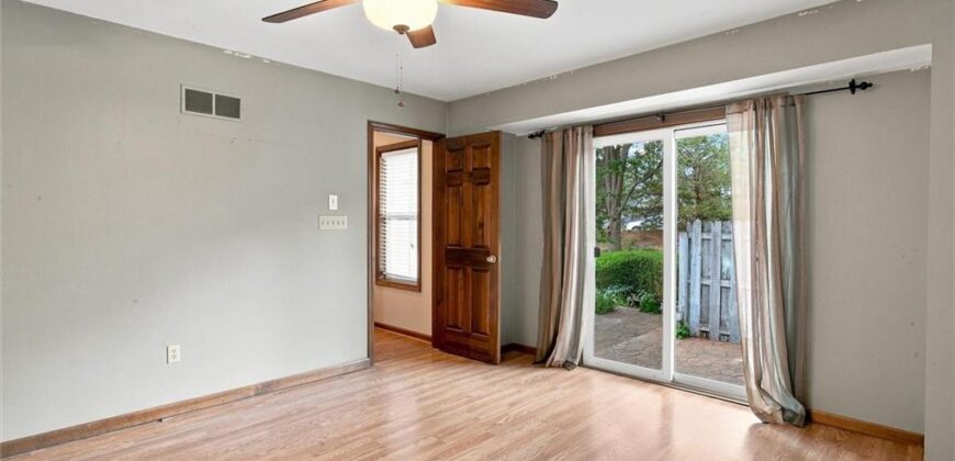 8504 N Chatham Avenue, Kansas City, MO 64154
