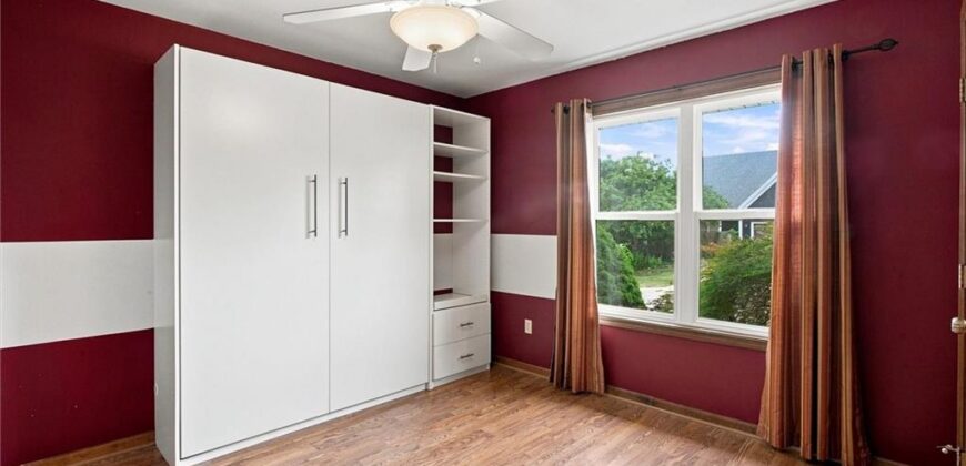 8504 N Chatham Avenue, Kansas City, MO 64154