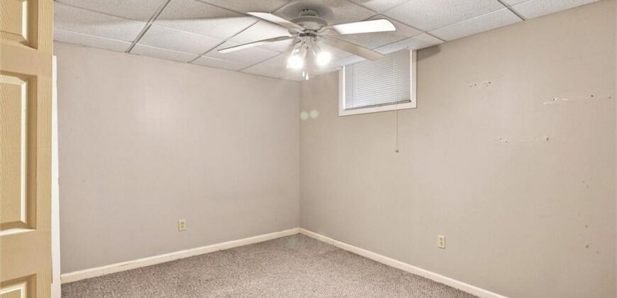 8504 N Chatham Avenue, Kansas City, MO 64154