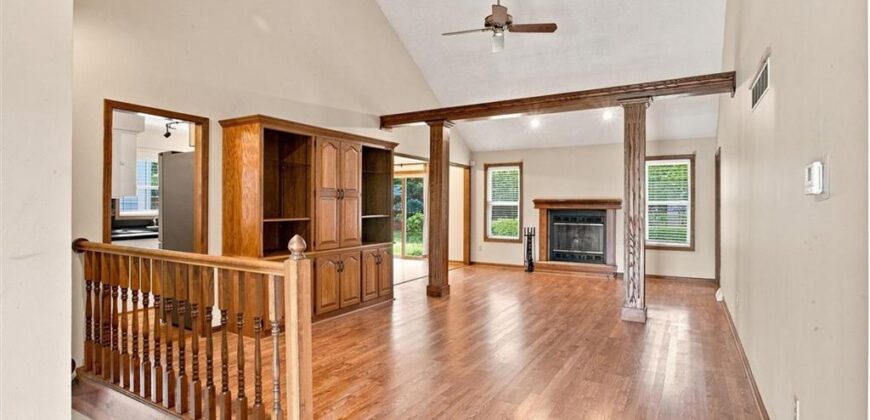 8504 N Chatham Avenue, Kansas City, MO 64154