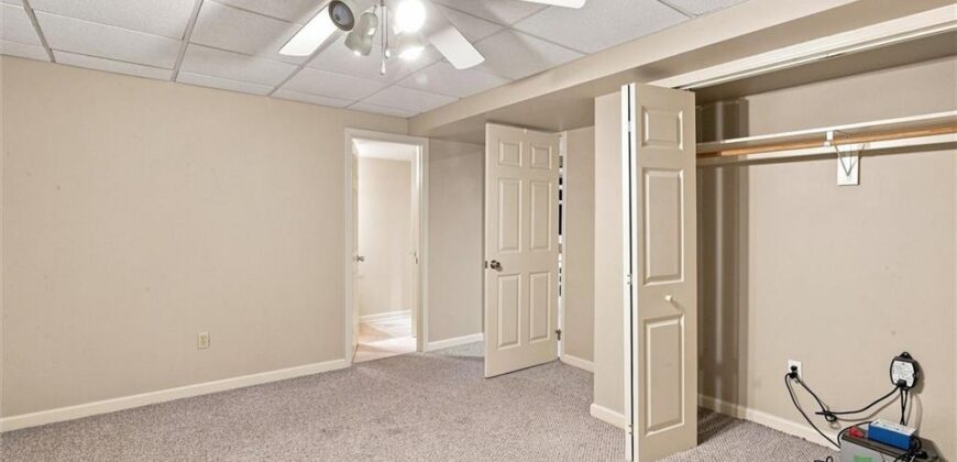 8504 N Chatham Avenue, Kansas City, MO 64154