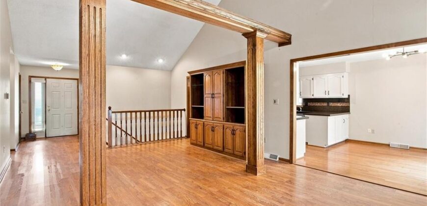 8504 N Chatham Avenue, Kansas City, MO 64154