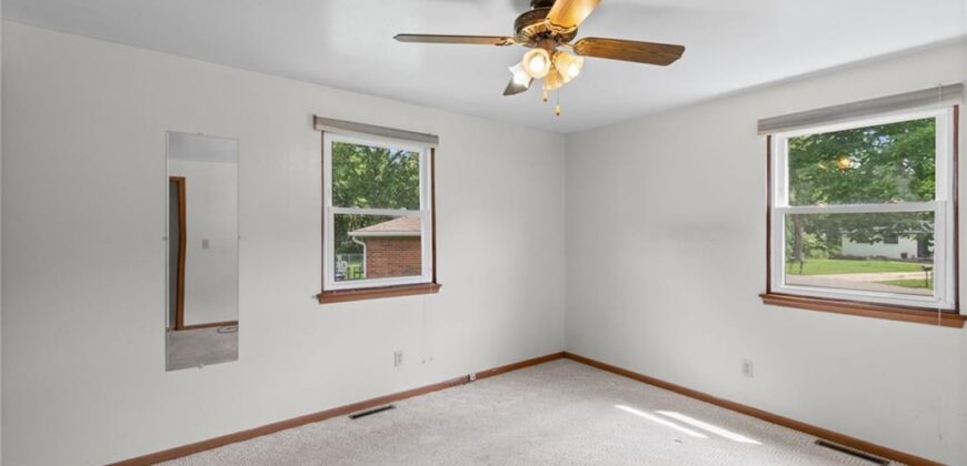 201 Highland Drive, Smithville, MO 64089
