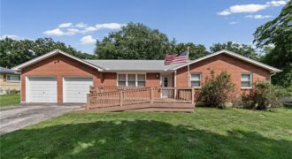 201 Highland Drive, Smithville, MO 64089