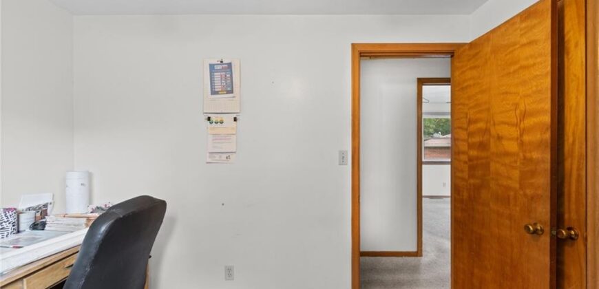 201 Highland Drive, Smithville, MO 64089