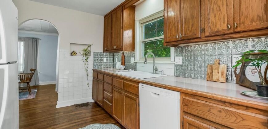 101 NE 83rd Street, Kansas City, MO 64118
