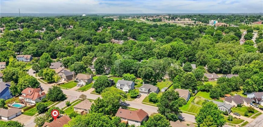 1502 hardwick Drive, Liberty, MO 64068