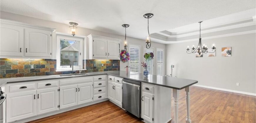 7433 N Smalley Avenue, Kansas City, MO 64158