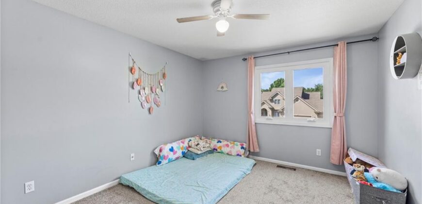 7433 N Smalley Avenue, Kansas City, MO 64158
