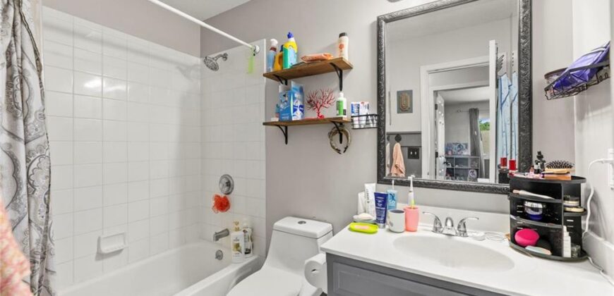 7433 N Smalley Avenue, Kansas City, MO 64158