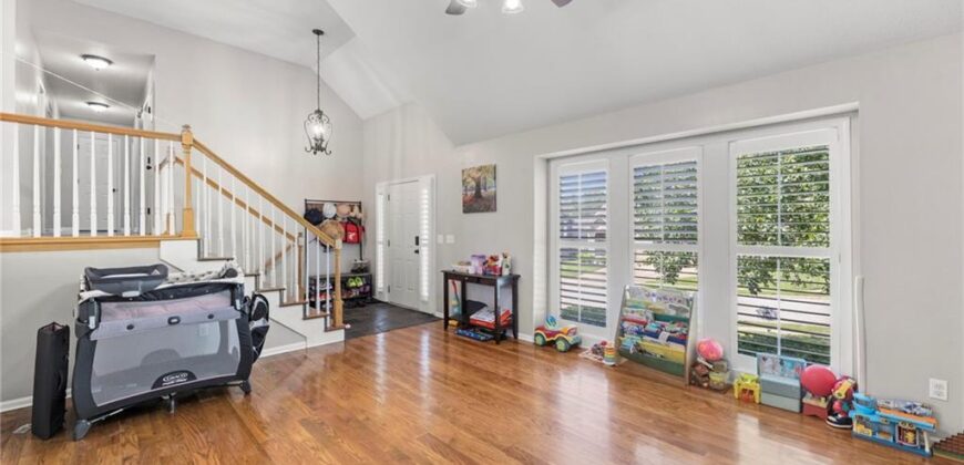 7433 N Smalley Avenue, Kansas City, MO 64158