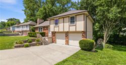 8008 N Garfield Avenue, Kansas City, MO 64118