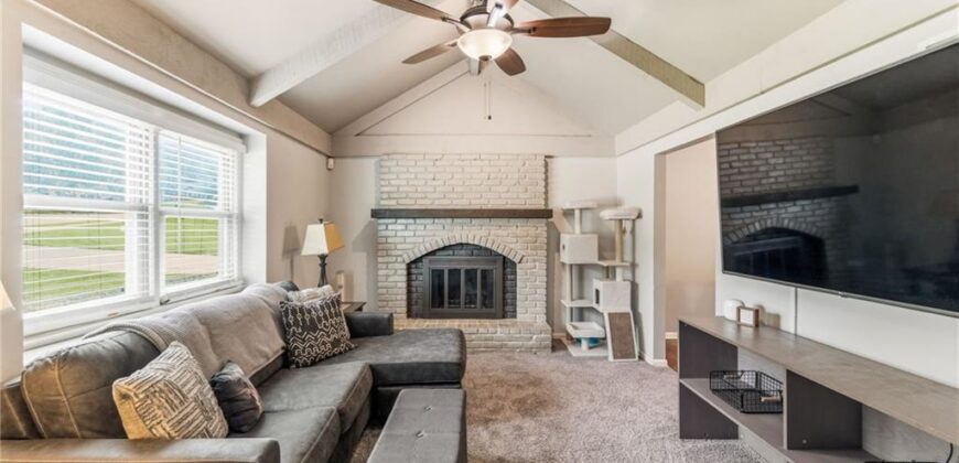 8008 N Garfield Avenue, Kansas City, MO 64118