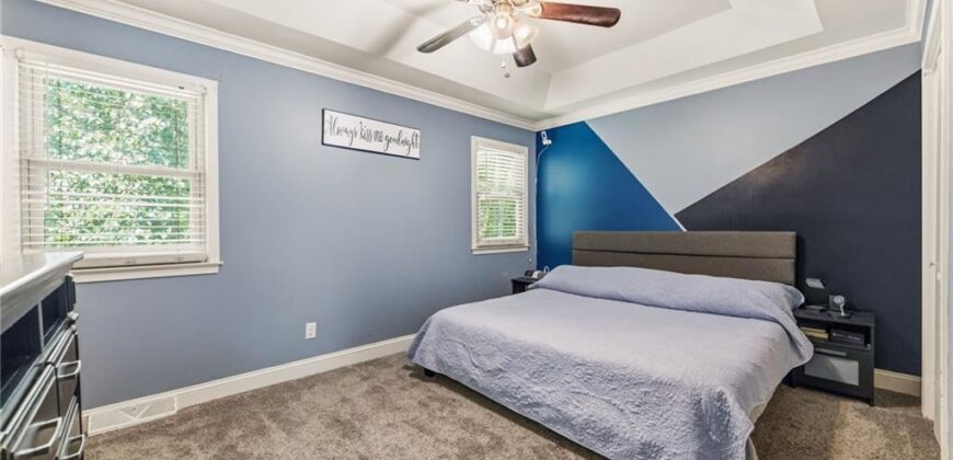 8008 N Garfield Avenue, Kansas City, MO 64118