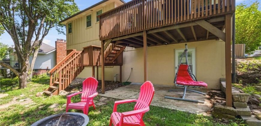 8008 N Garfield Avenue, Kansas City, MO 64118