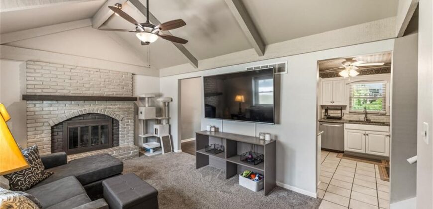 8008 N Garfield Avenue, Kansas City, MO 64118