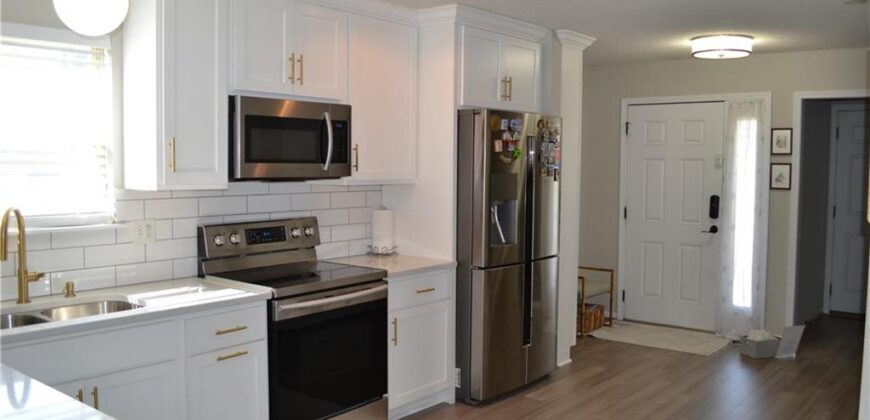 20 NW 95th Place, Kansas City, MO 64155