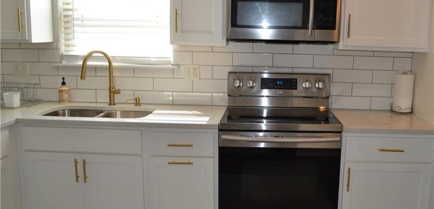 20 NW 95th Place, Kansas City, MO 64155