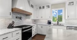 8923 N Poplar Avenue, Kansas City, MO 64156