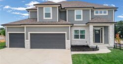 8923 N Poplar Avenue, Kansas City, MO 64156