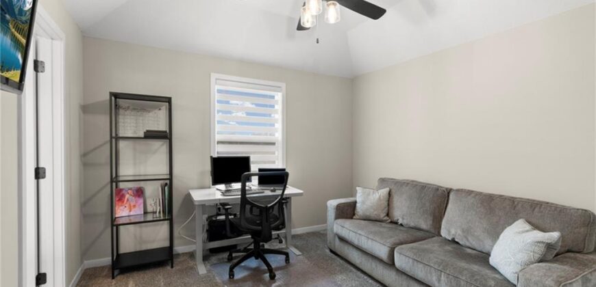 8923 N Poplar Avenue, Kansas City, MO 64156